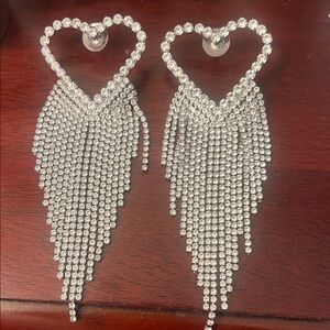 ⭐️Princess Polly Silver Heart Fringe Earrings